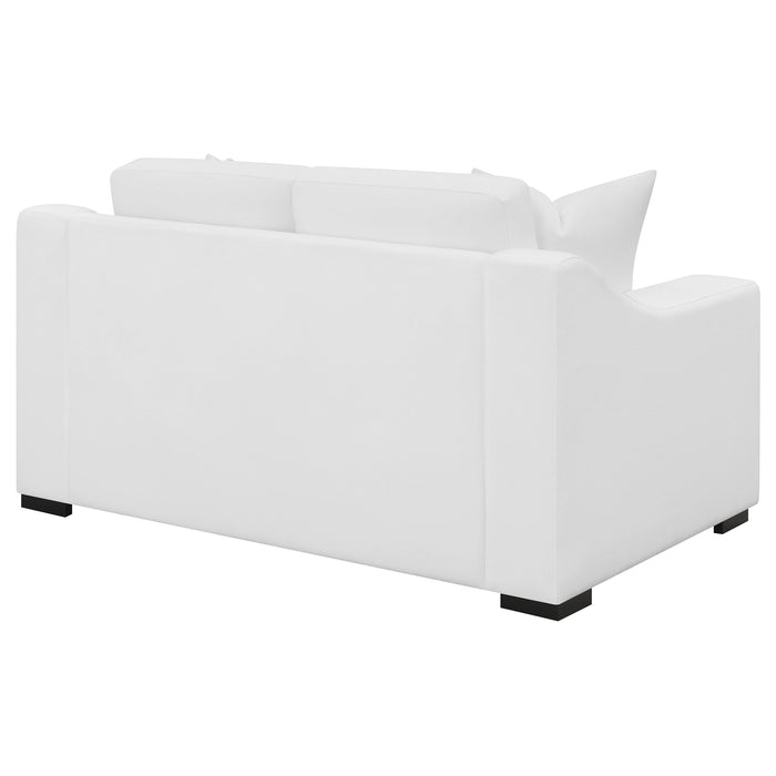 Ashlyn Loveseat