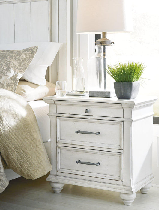 Kanwyn Nightstand