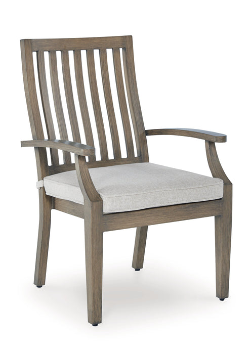 Rainier Ranch Outdoor Dining Package
