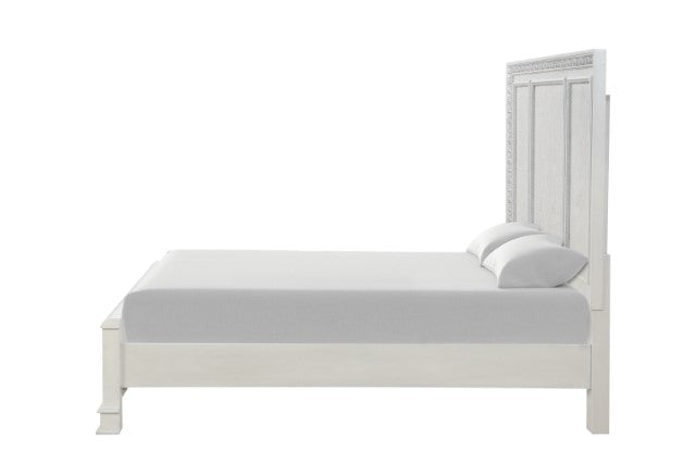 Stella Mia 4 Pc 5 Pc Queen Bedroom Set White & White